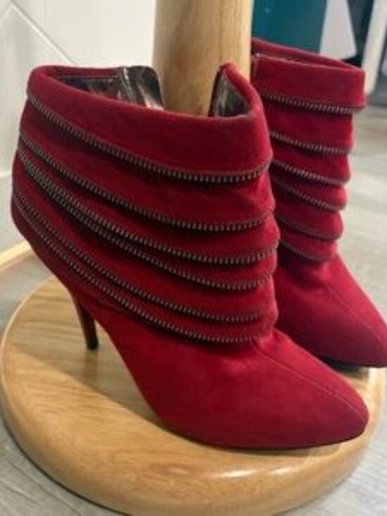 Shoes - Red Faux Suede Y2K Pointed Toe Stiletto‎ Ankle Booties Side Zipper Heels Size 8